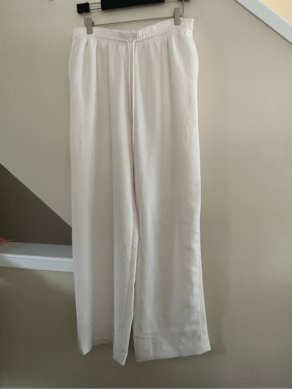 Aritzia The Lodge Pant Crepette - Picture 5 of 7